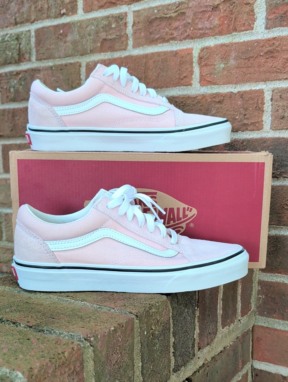 Vans Unisex Old Skool Sneakers - Light Pink Suede and Canvas Size 5.5